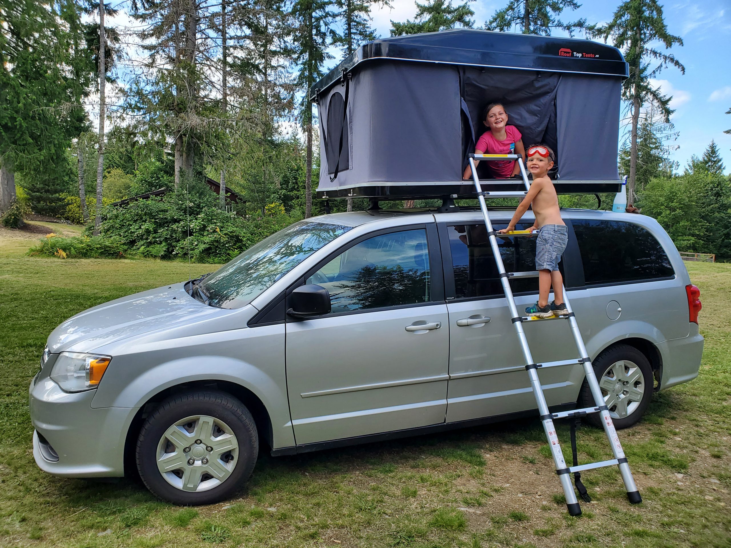 ROOFTOP TENTING WITH KIDS: TIPS FOR A FUN AND SAFE CAMPING TRIP