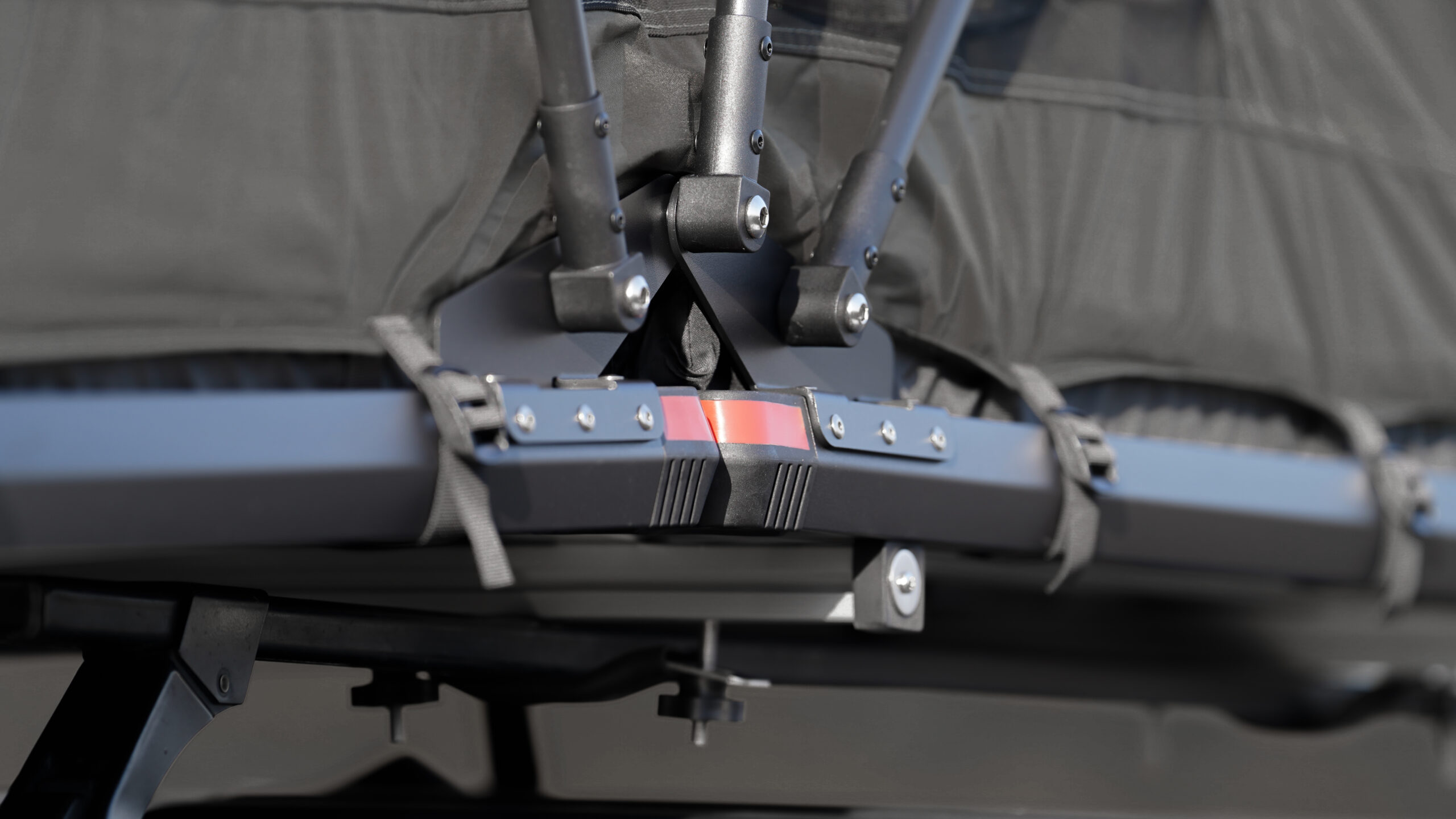 Compact Individual Roof Top Tent SkyRover