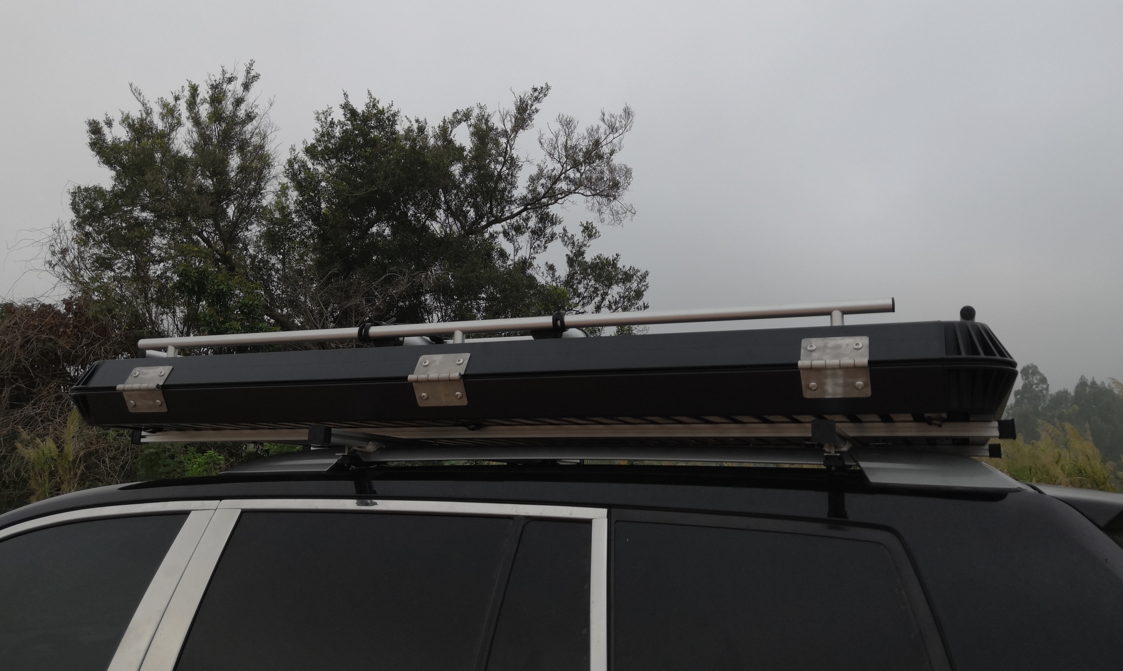 extra large roof top tent packed