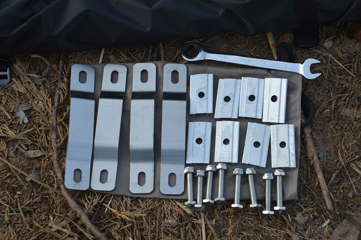 Large Roof Top Tent Piiq Hardshell (2-3)