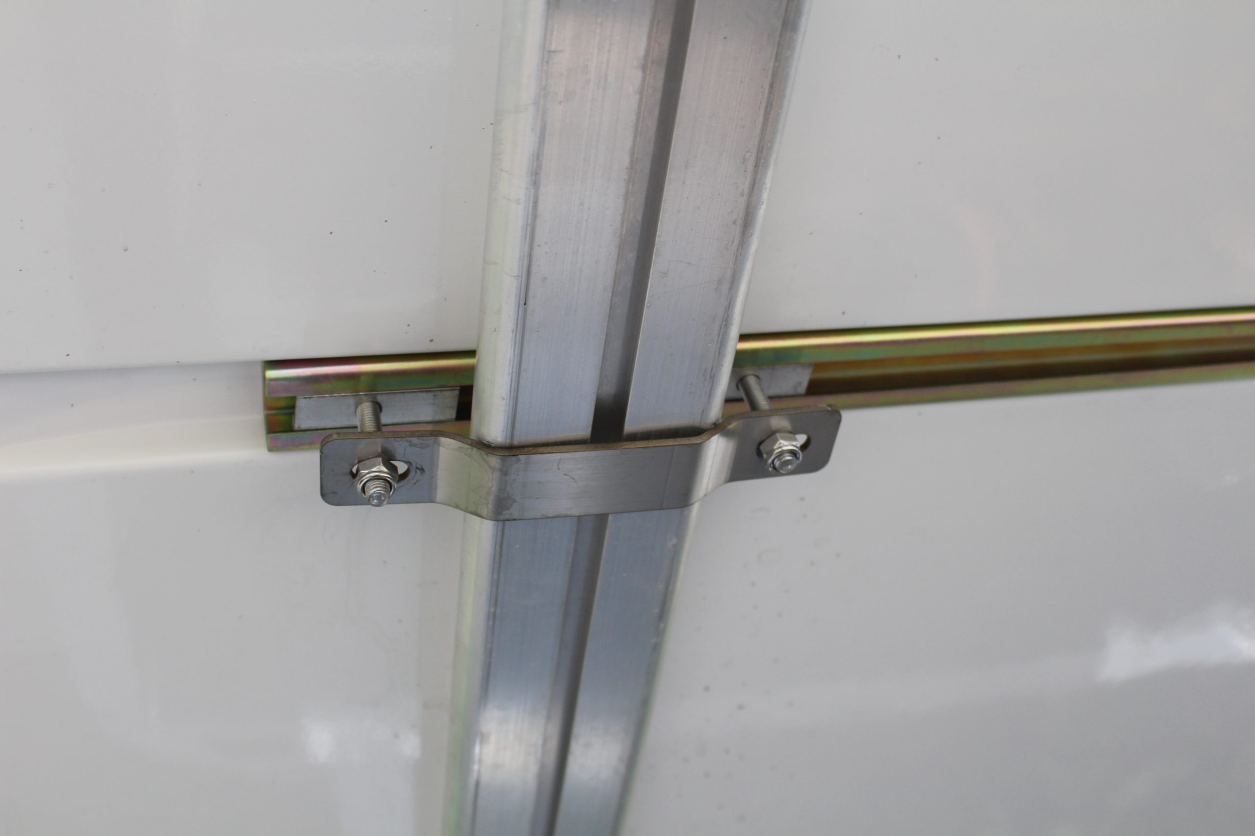 Black Hardshell Slim Roof Tent