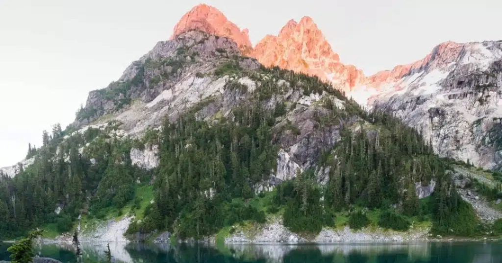 Strathcona-Provincial-Park-1024×698-2