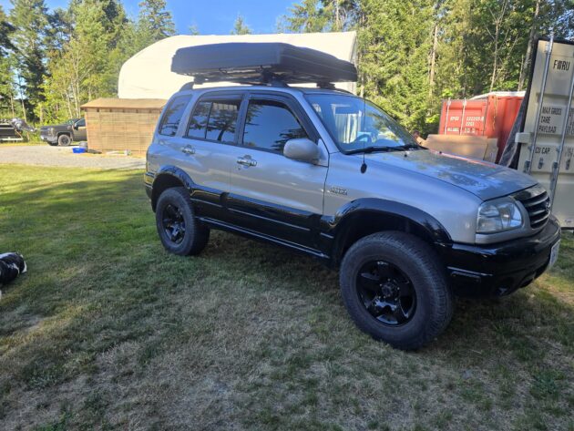 TrailLite Clamshell Rooftop Tent 2 Person
