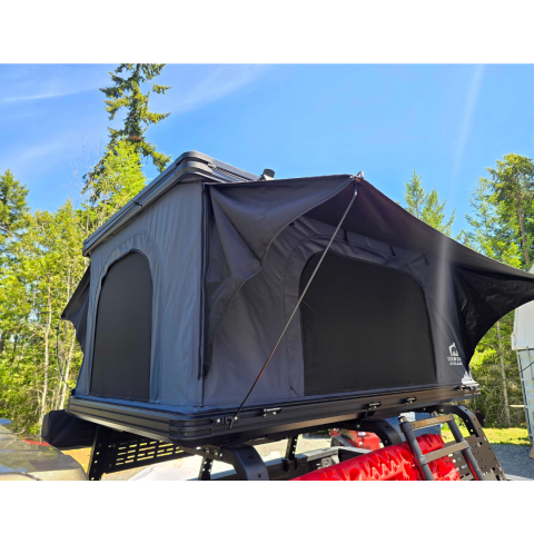 Skyrise Aluminum Pop-Up Hard Shell Roof Top Tent