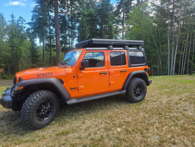 Ridgeline Compact Hardshell Roof Top Tent