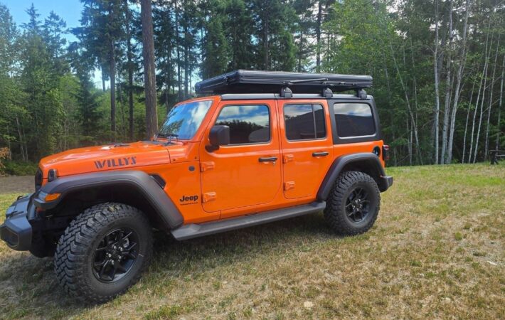 Ridgeline Compact Hardshell Roof Top Tent
