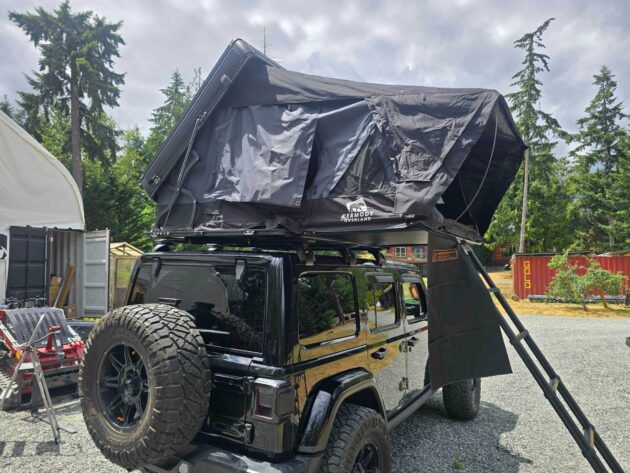 Outland Compact Hard Shell Rooftop Tent 2–3 Person