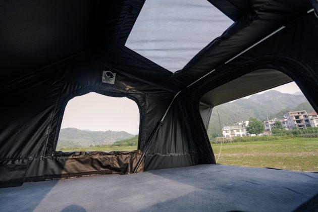 compact hardshell roof tent