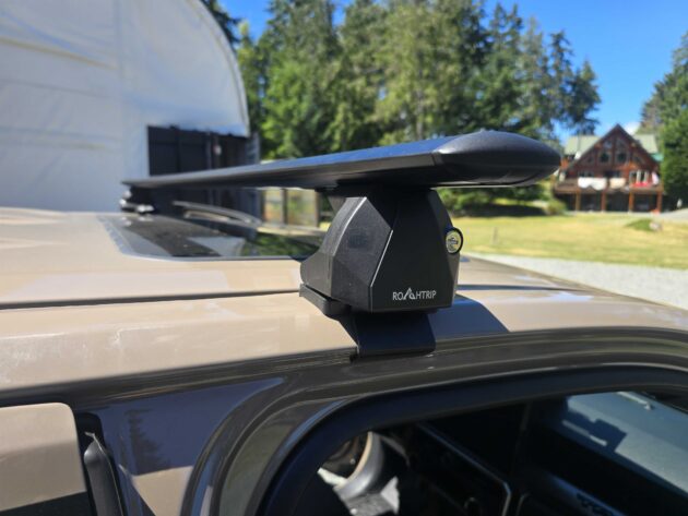 ApexMount™ Series Cross Bars Mounts to Bare Vehicle Roof